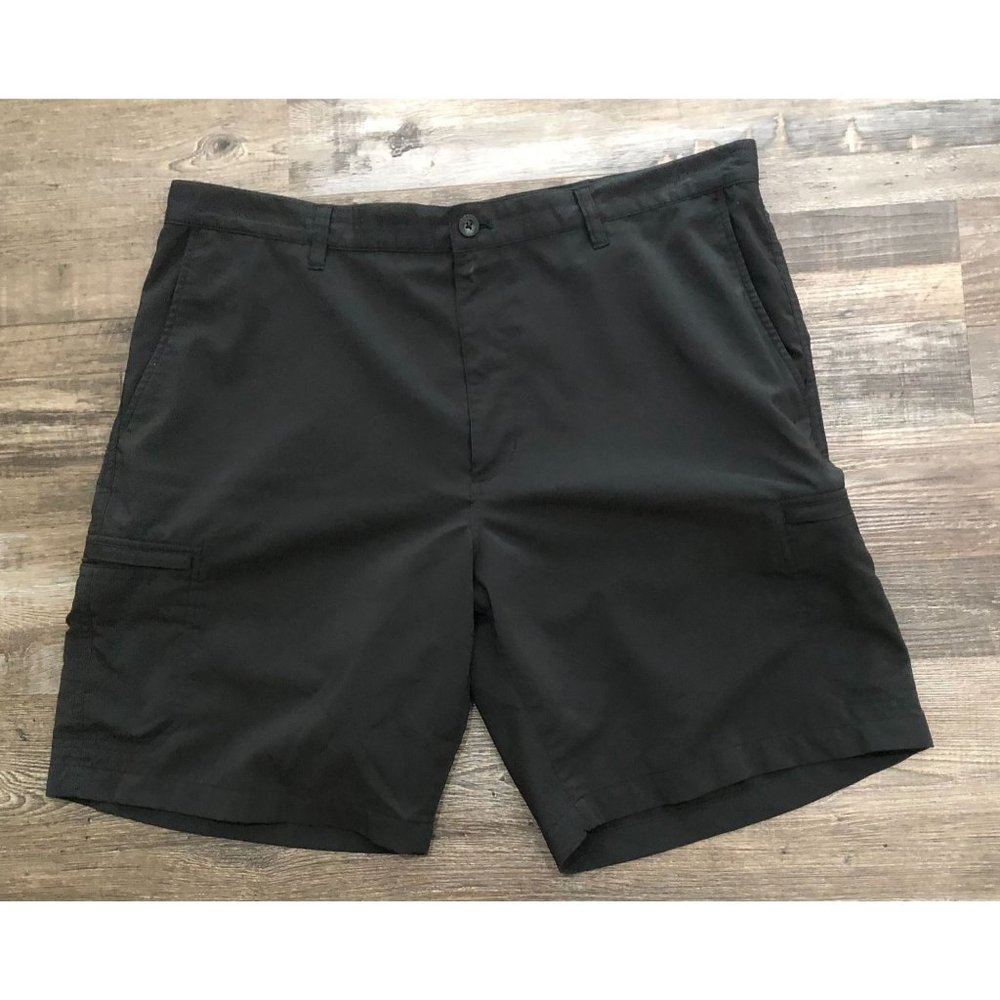 Chaps Golf Mens Size 38 Black Flat Front Casual Chino Shorts
